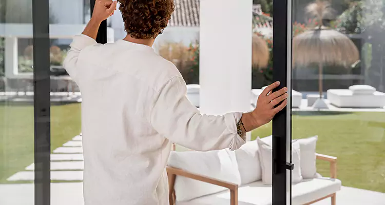 Sliding Screen Door Maintenance for Closing Issues in Bellview, FL